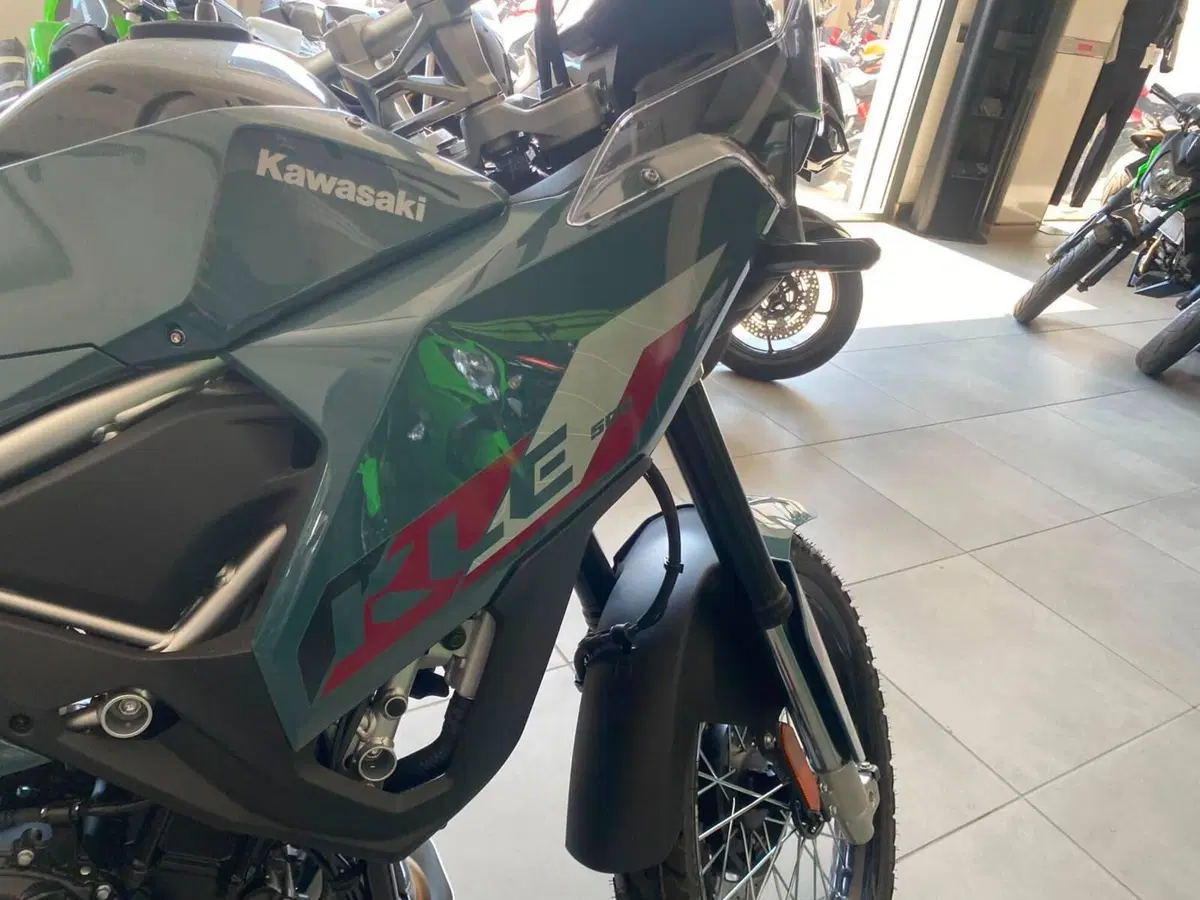 Kawasaki KLE 500 SE (2026) (5)