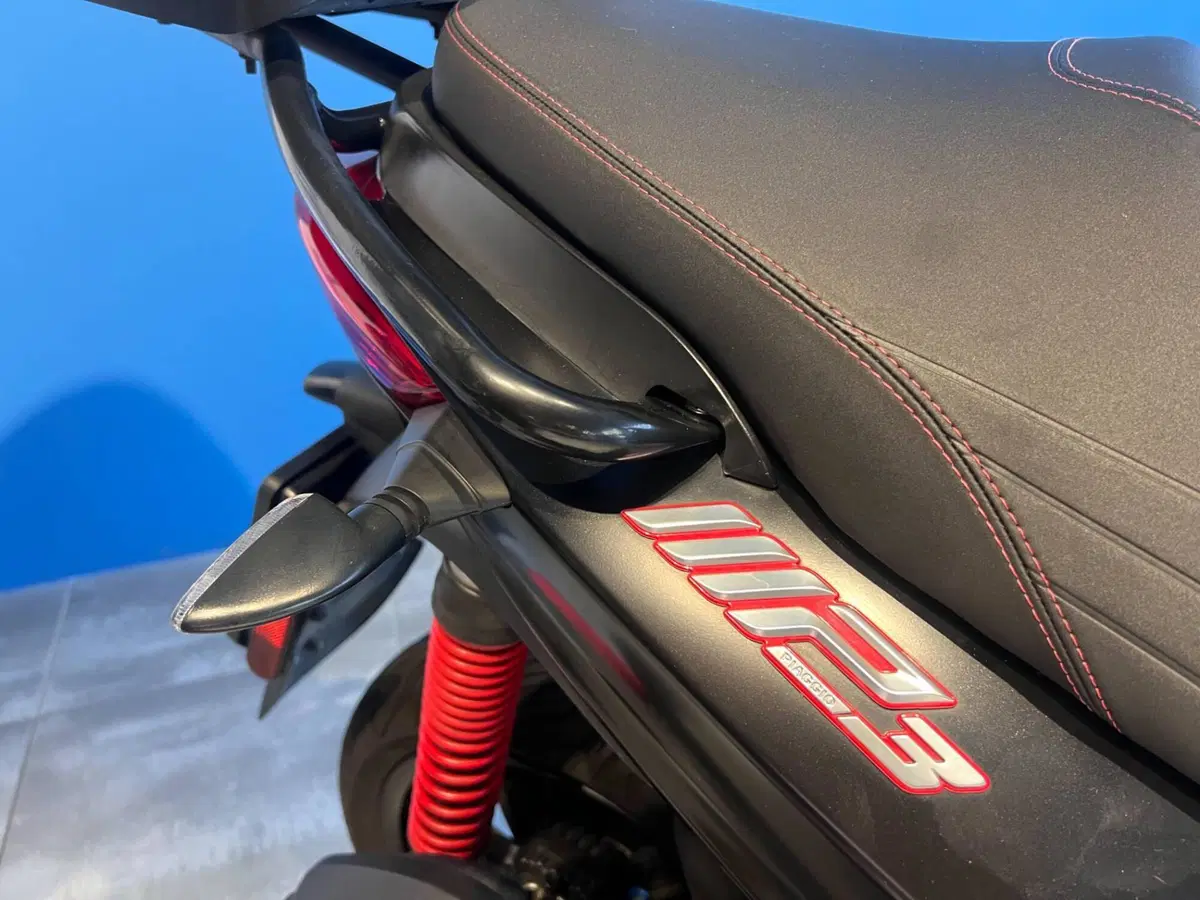 Piaggio Mp3 300 Hpe (2019 - 20) (7)
