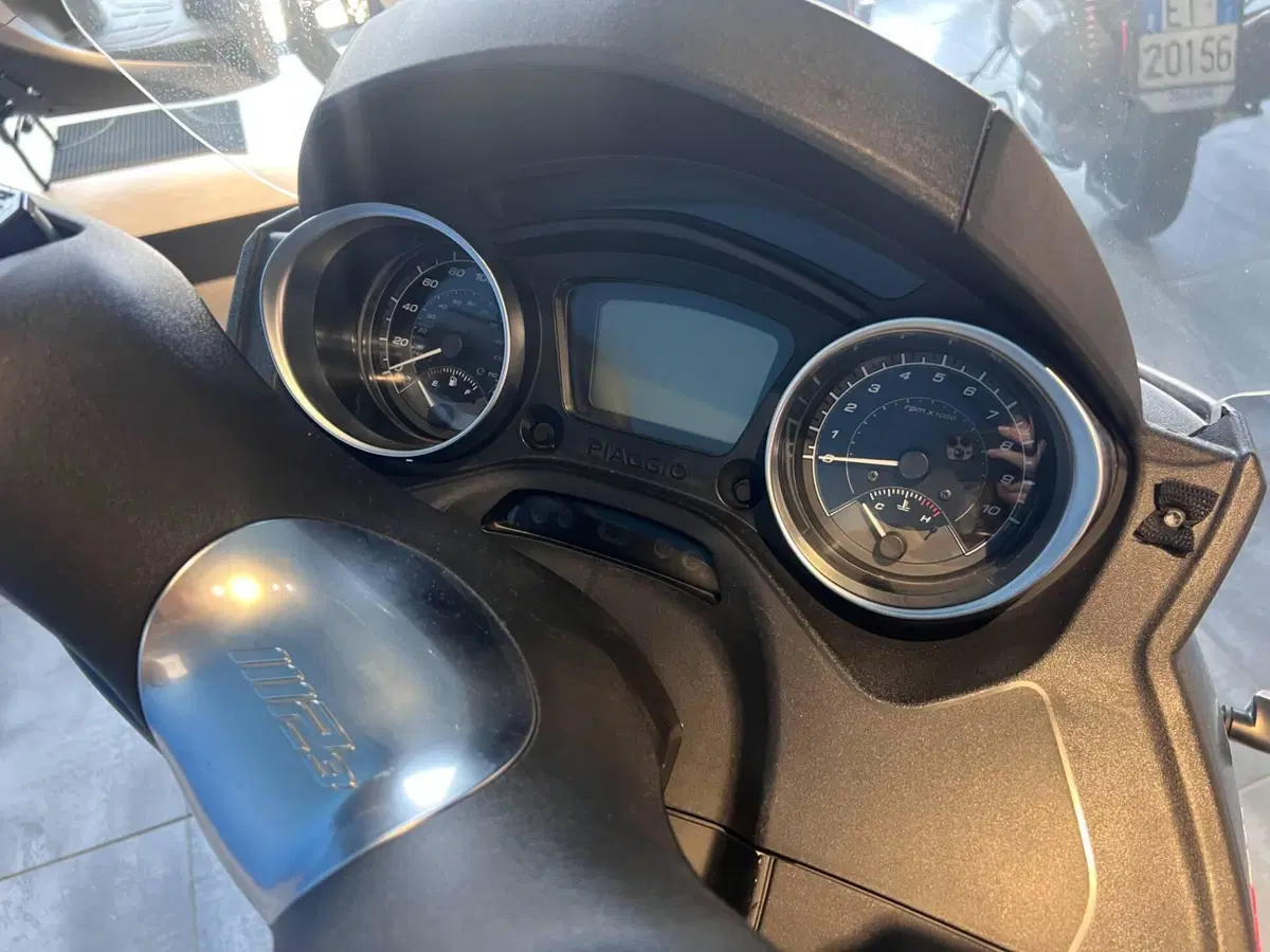 Piaggio Mp3 300 Hpe (2019 - 20) (9)