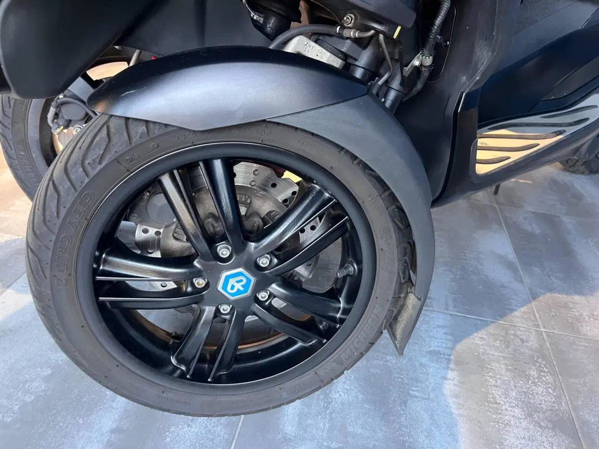 Piaggio Mp3 300 Hpe (2019 - 20) (14)
