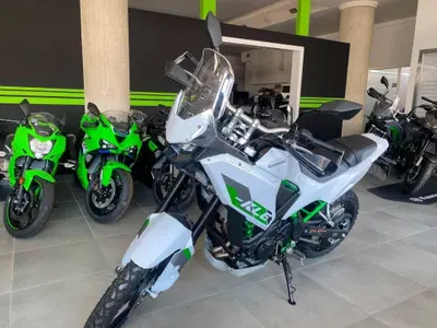 Kawasaki KLE 500 SE (2026) usata