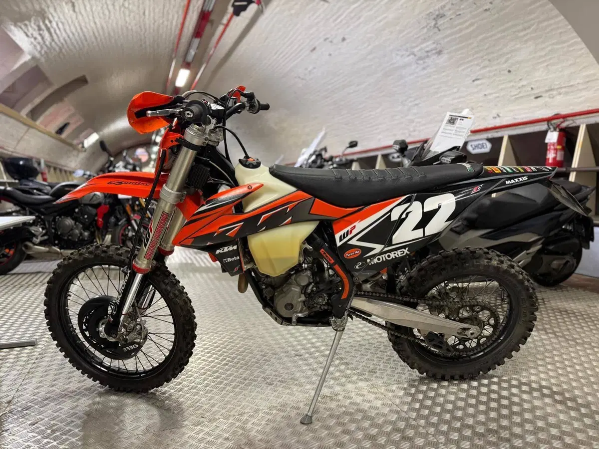KTM 250 EXC-F (2021) (2)