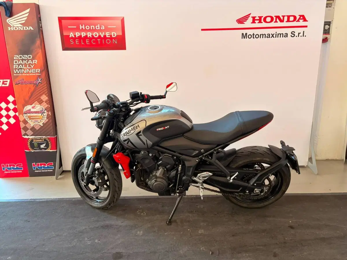 Triumph Trident 660 (2021 - 24) (3)