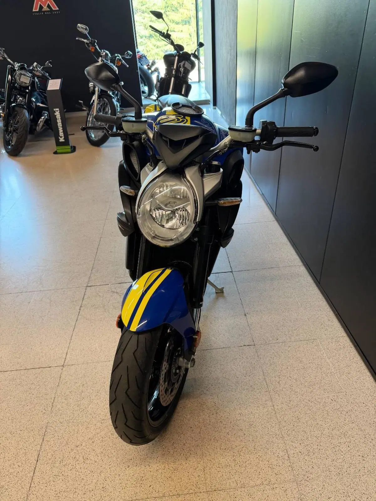 MV Agusta Brutale 800 EAS ABS (2016 - 19) (2)