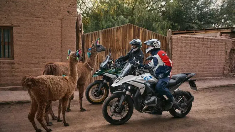 Tutti pazzi per la R 1350 GS: peccato che nessuno abbia uno straccio di prova