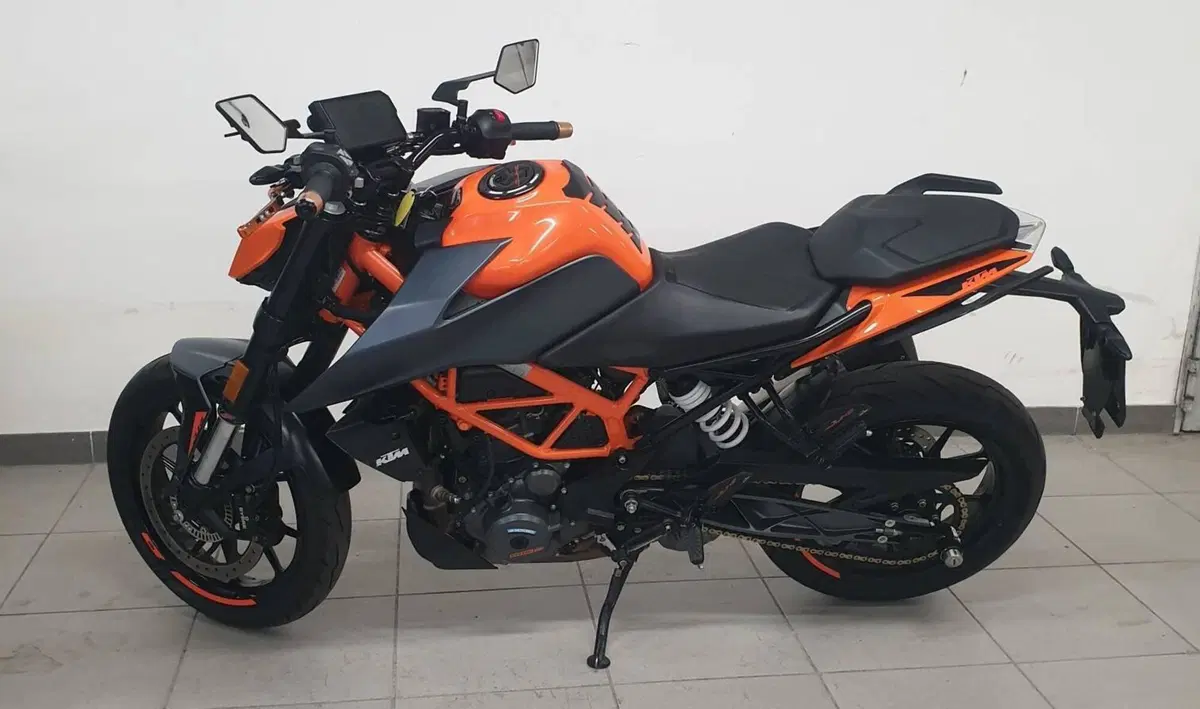 KTM 390 Duke (2024 - 25) (2)