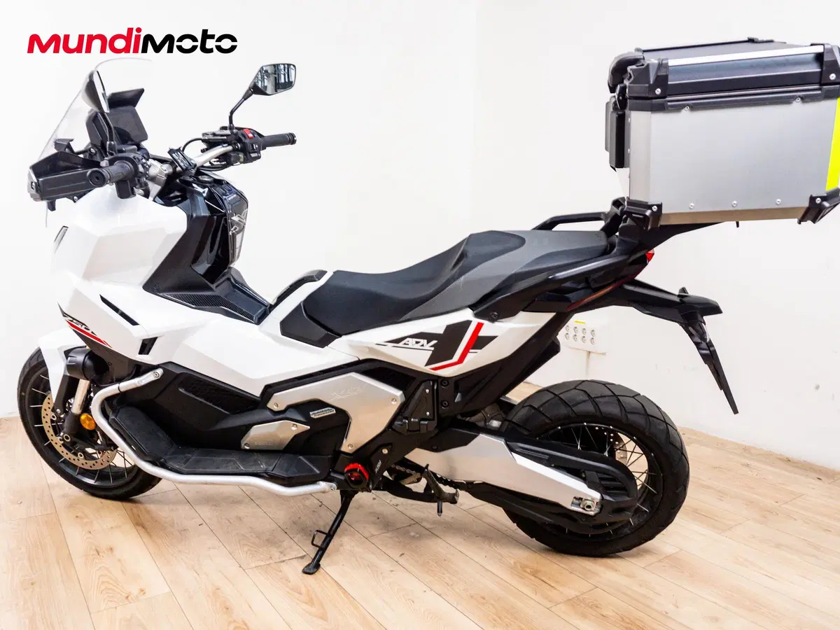 Honda X-ADV 750 Special Edition (2026) (7)