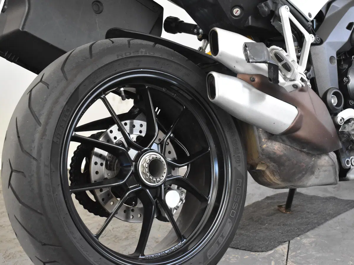 Ducati Multistrada 1200 ABS (2010 - 12) (8)