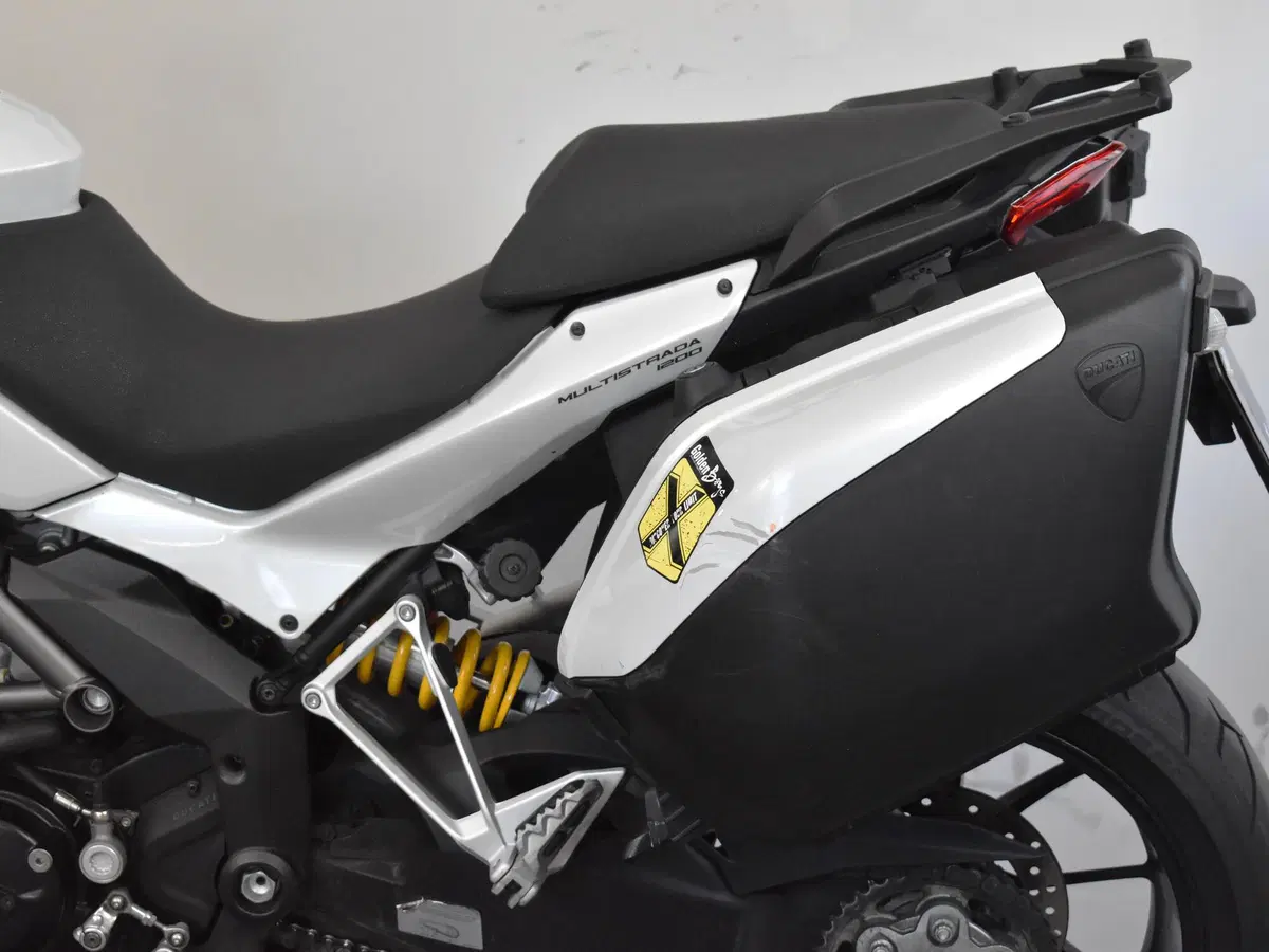 Ducati Multistrada 1200 ABS (2010 - 12) (15)