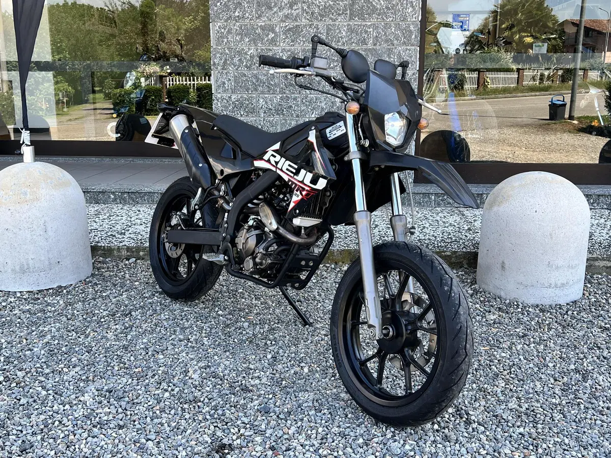 Rieju Marathon 125 Supermotard LC (2021 - 23) (2)