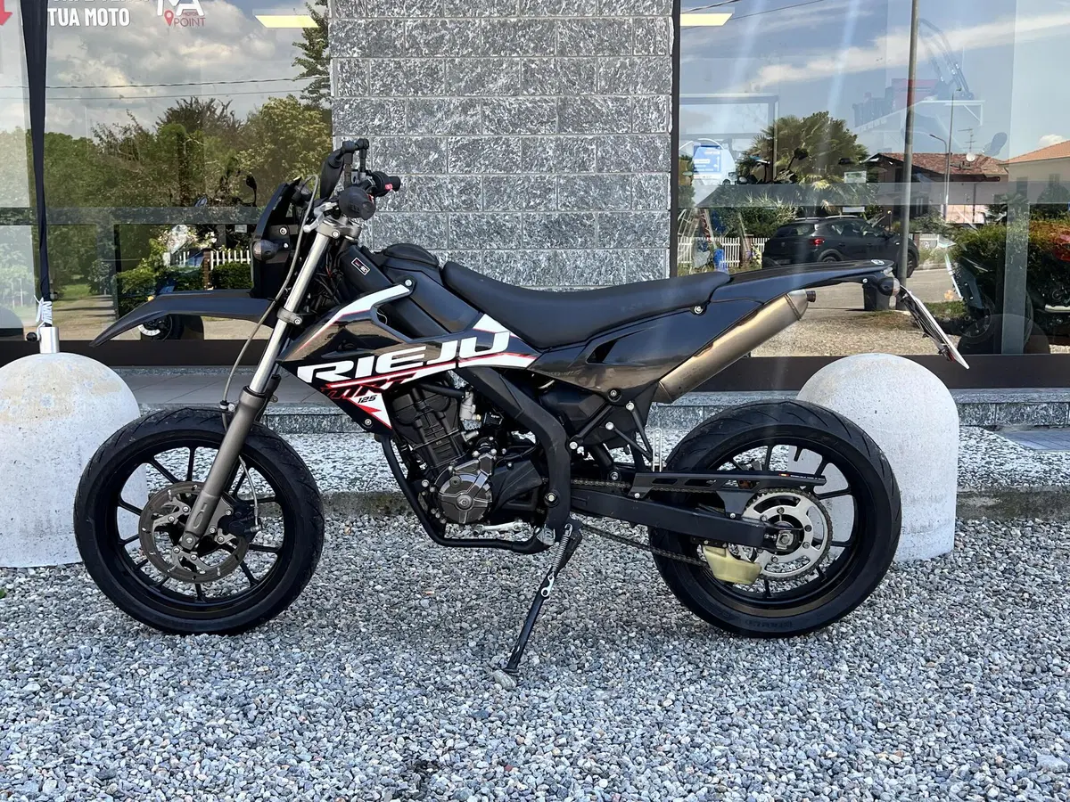 Rieju Marathon 125 Supermotard LC (2021 - 23) (4)