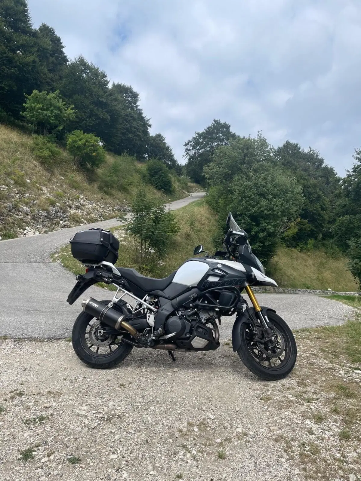 Suzuki V-Strom 1000 ABS No compromise LE (2015 - 17) (2)