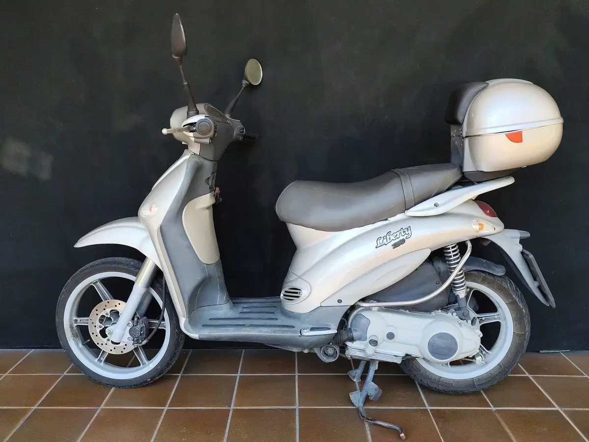 Piaggio Liberty 150 LE 4T (2000 - 03) (2)