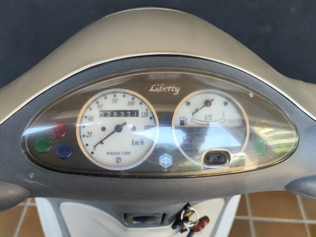 Piaggio Liberty 150 LE 4T (2000 - 03) (5)