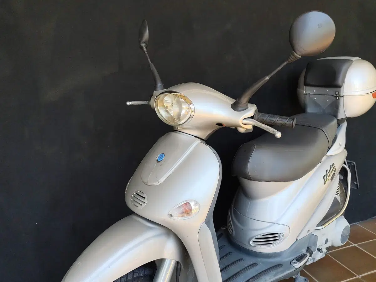 Piaggio Liberty 150 LE 4T (2000 - 03) (7)