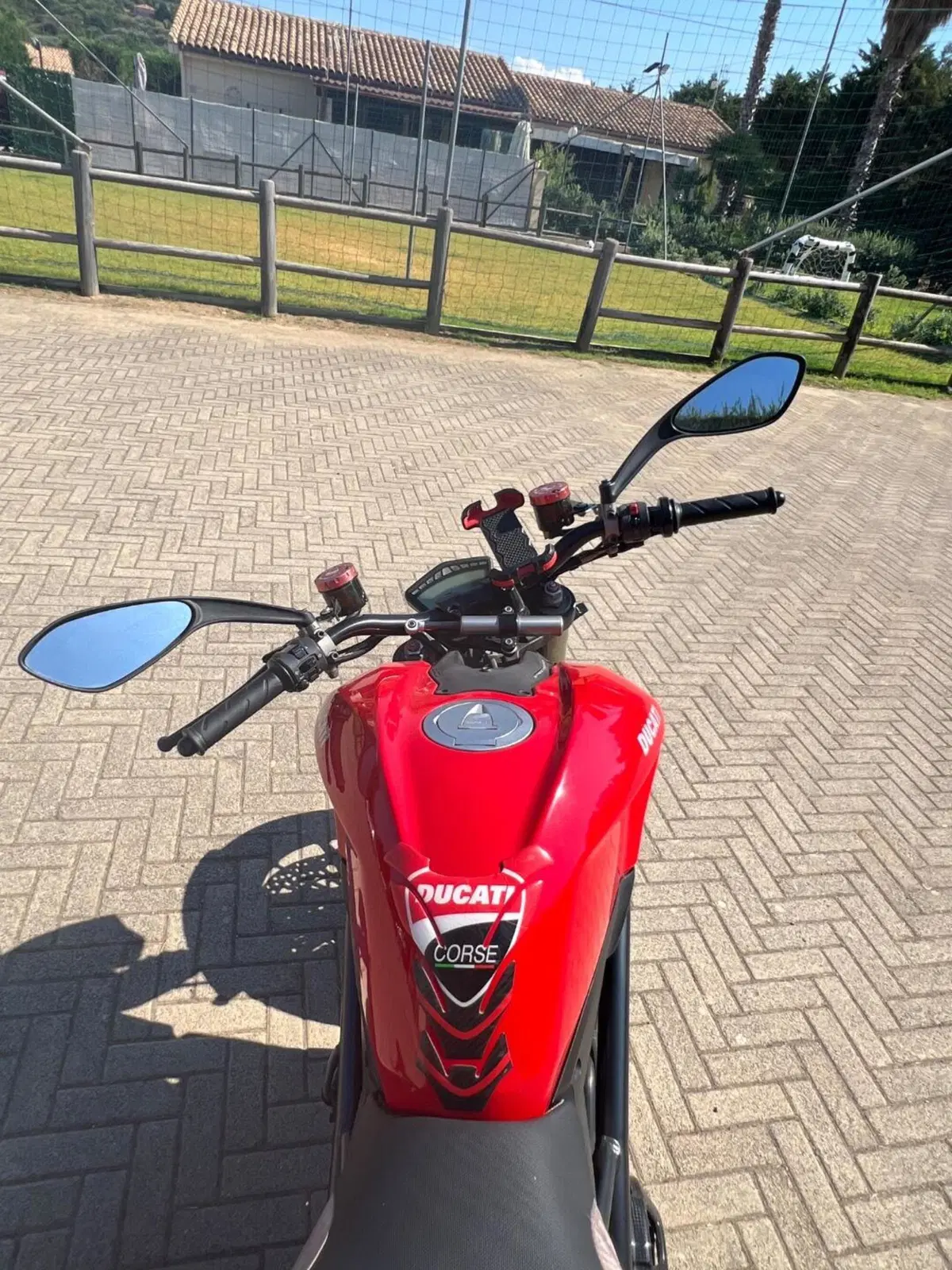 Ducati Streetfighter (2009 - 12) (7)