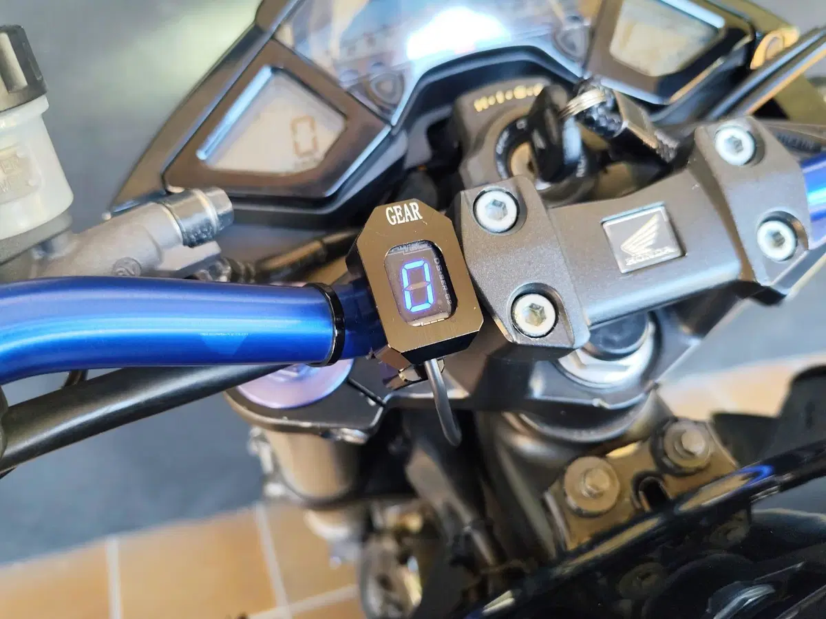 Honda CB 1000 R (2008 - 10) (18)