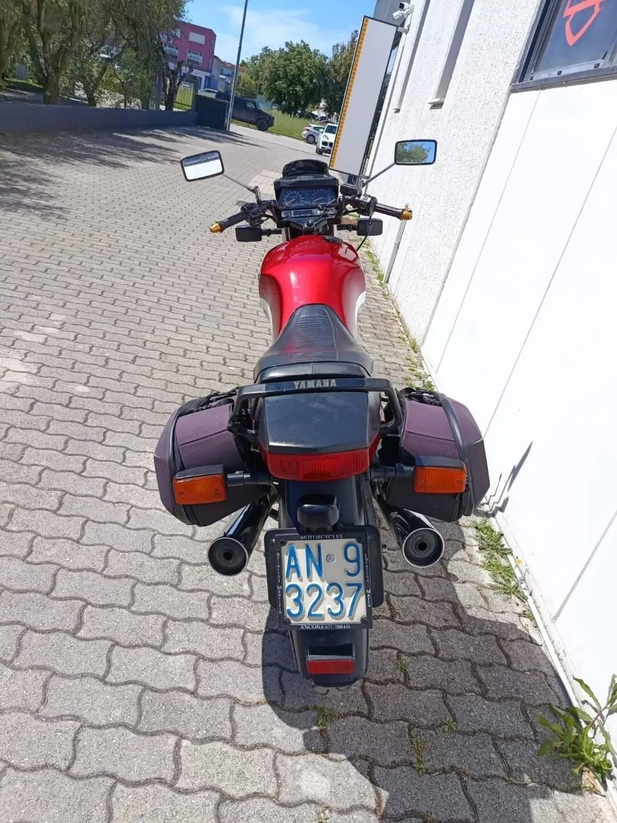 Yamaha XZ 550 (8)