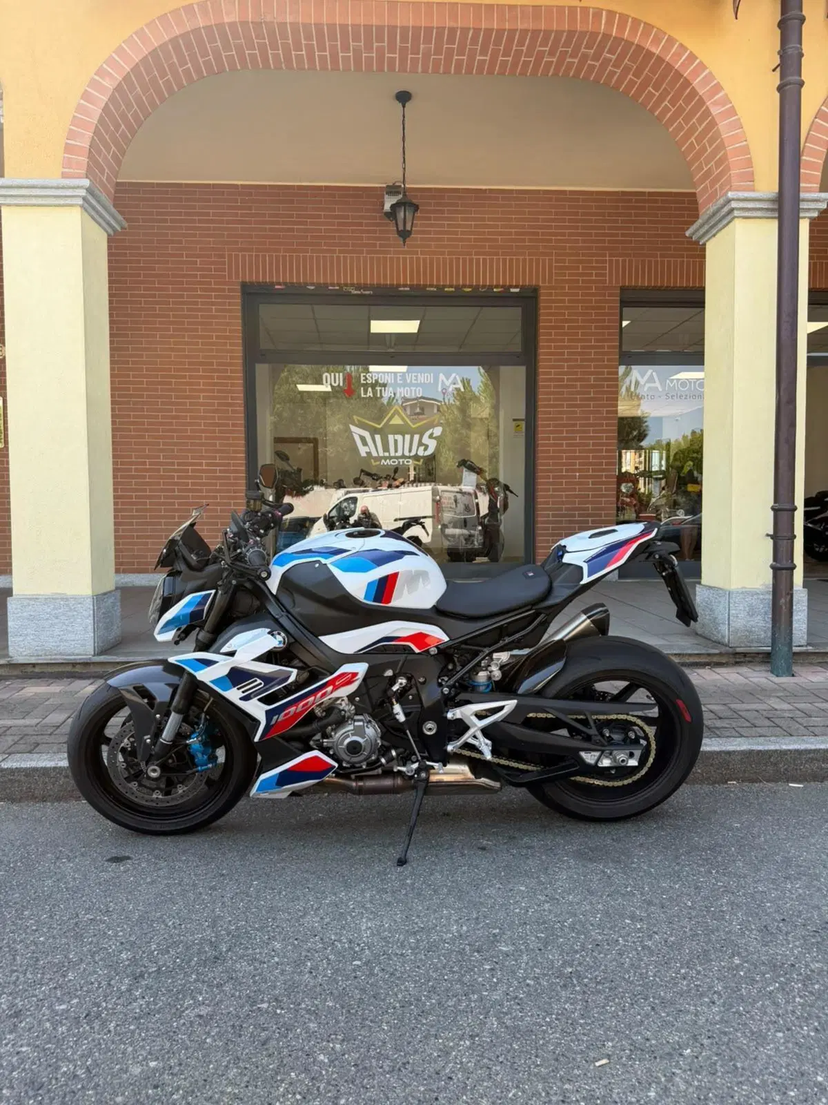 Bmw M 1000 R (2023 - 24)