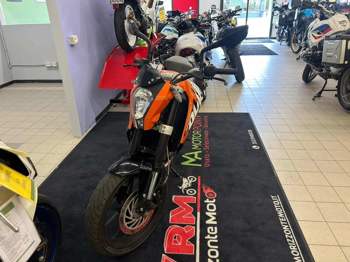KTM 125 Duke (2010 - 2012) (5)