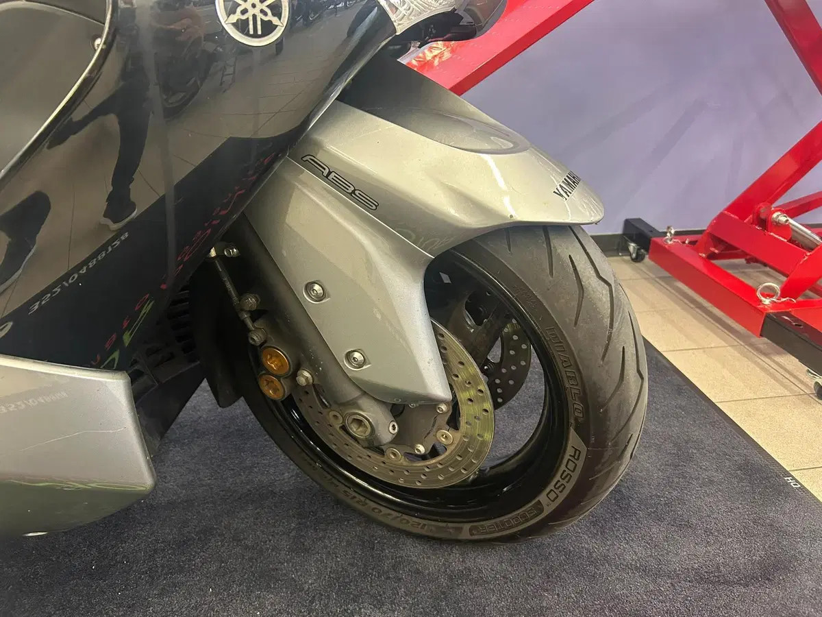 Yamaha T-Max 500 (2008 - 12) (7)