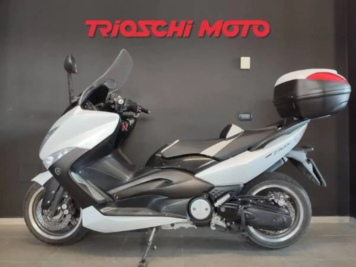 Yamaha T-Max 500 White Max (2010 - 11) (2)