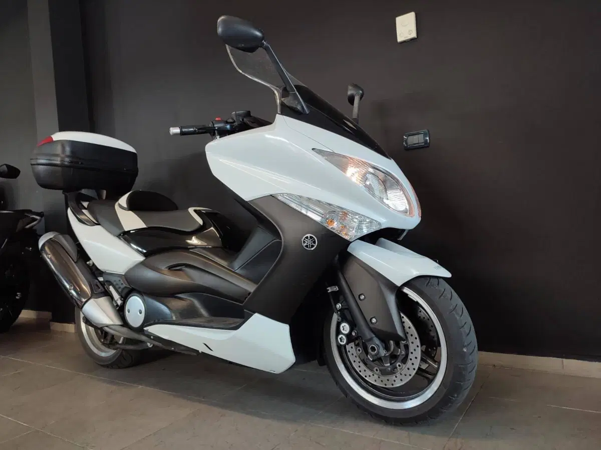 Yamaha T-Max 500 White Max (2010 - 11) (5)