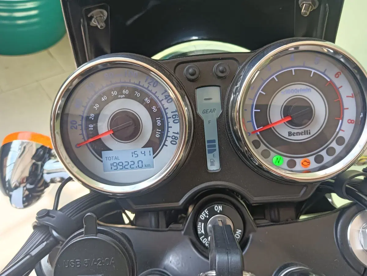 Benelli Imperiale 400 (2021 - 25) (4)