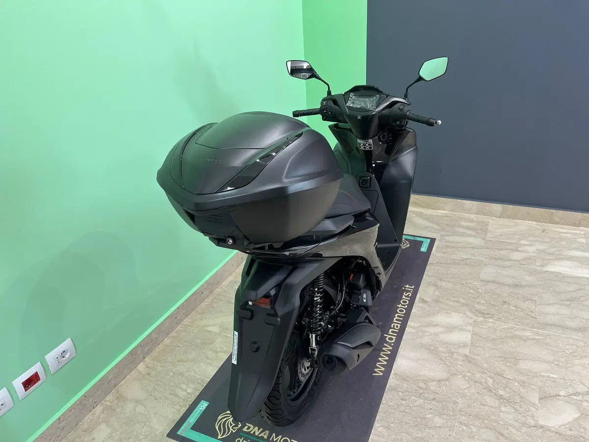 Honda SH 125 Sport (2026) (6)