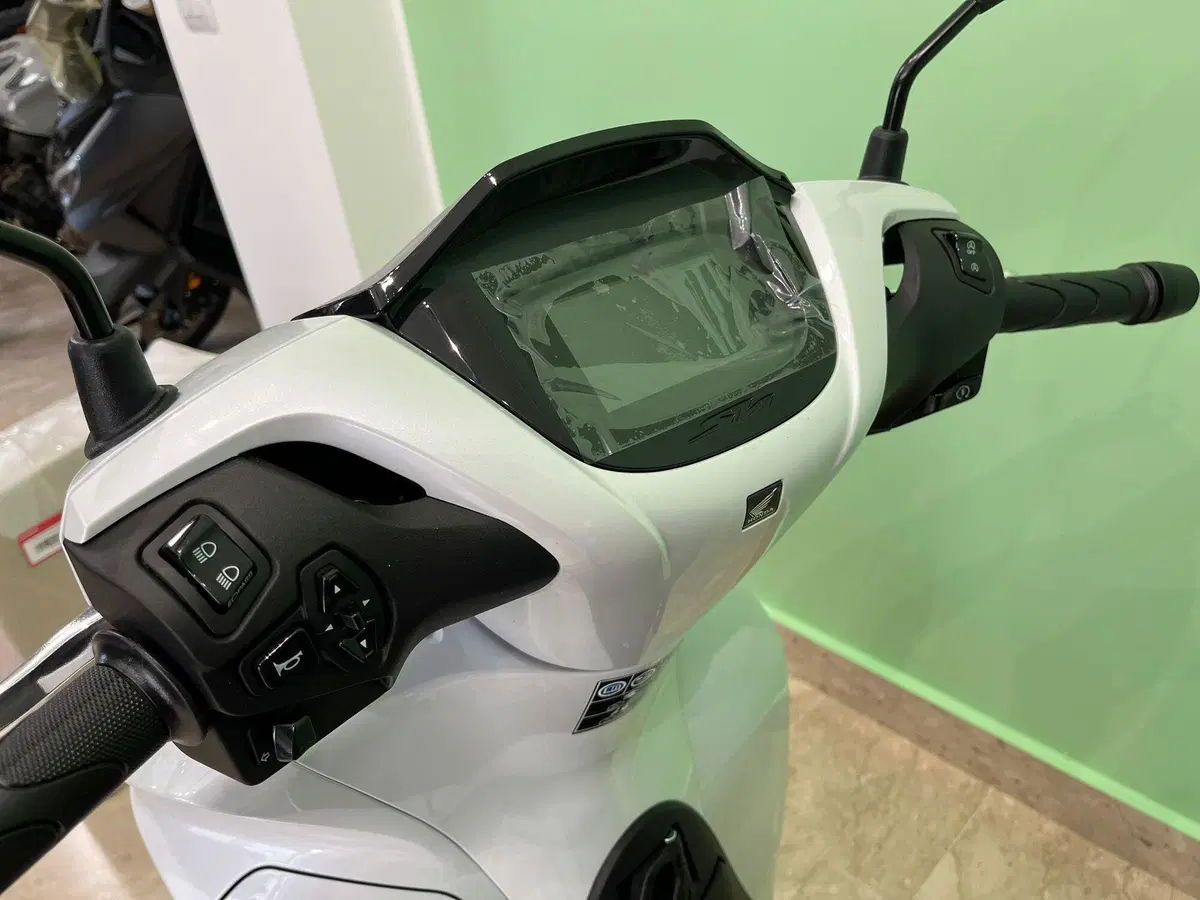 Honda SH 125 Mode (2024 - 26) (5)