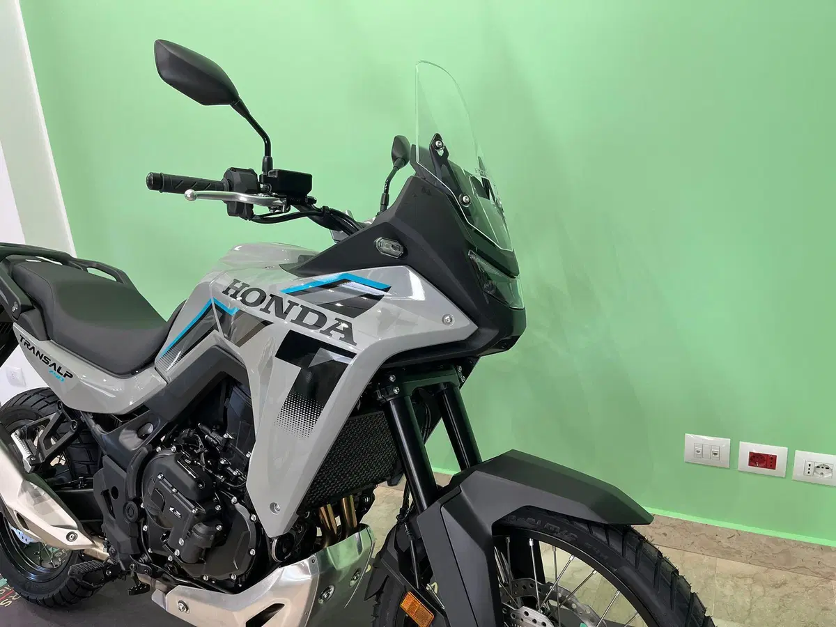 Honda Transalp XL750 (2026) (6)