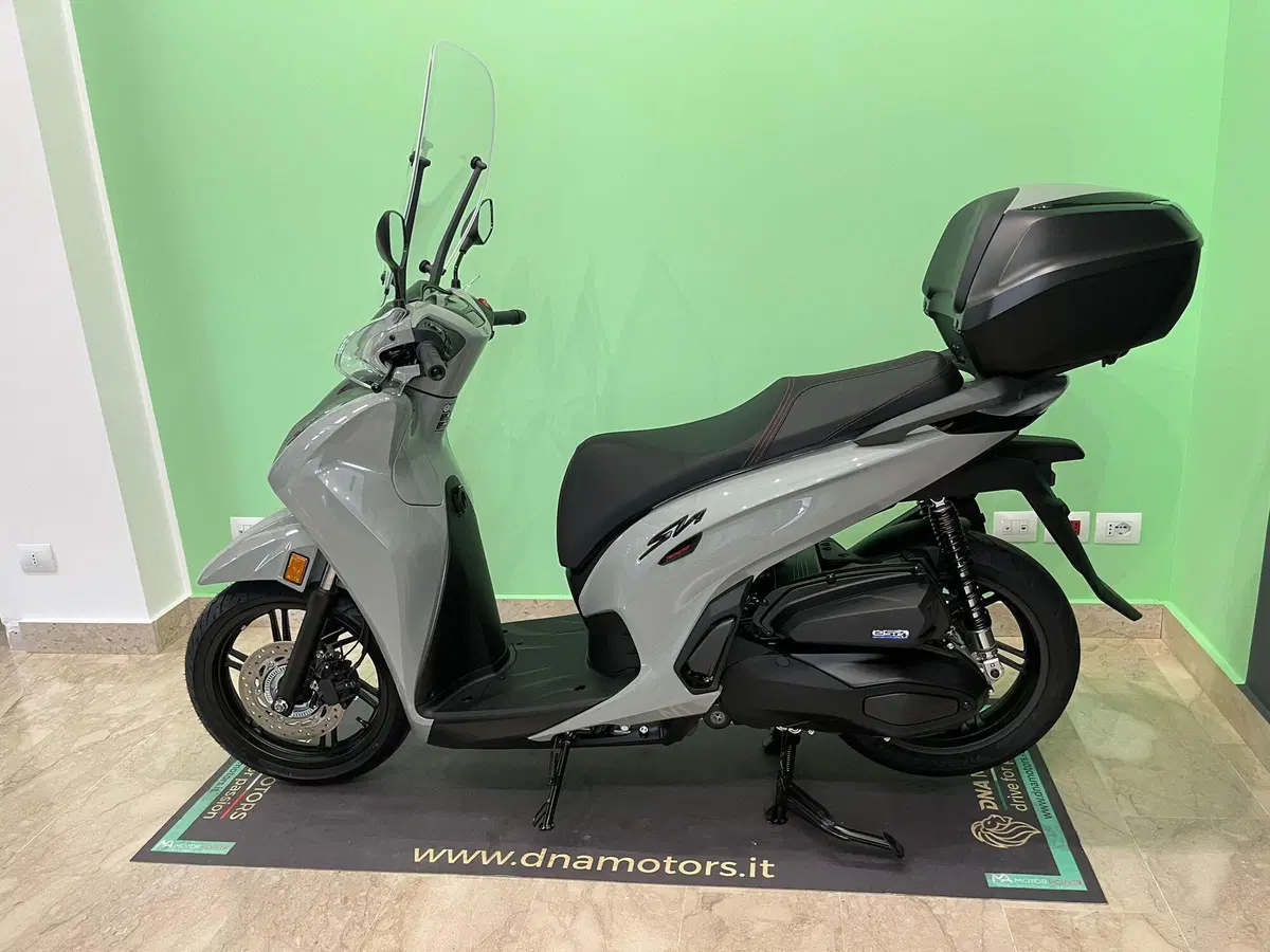 Honda SH 350i Sport (2025 - 26) (2)