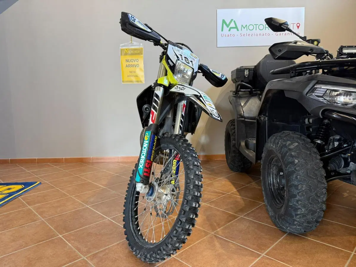 Husqvarna TE 300i (2022) (3)
