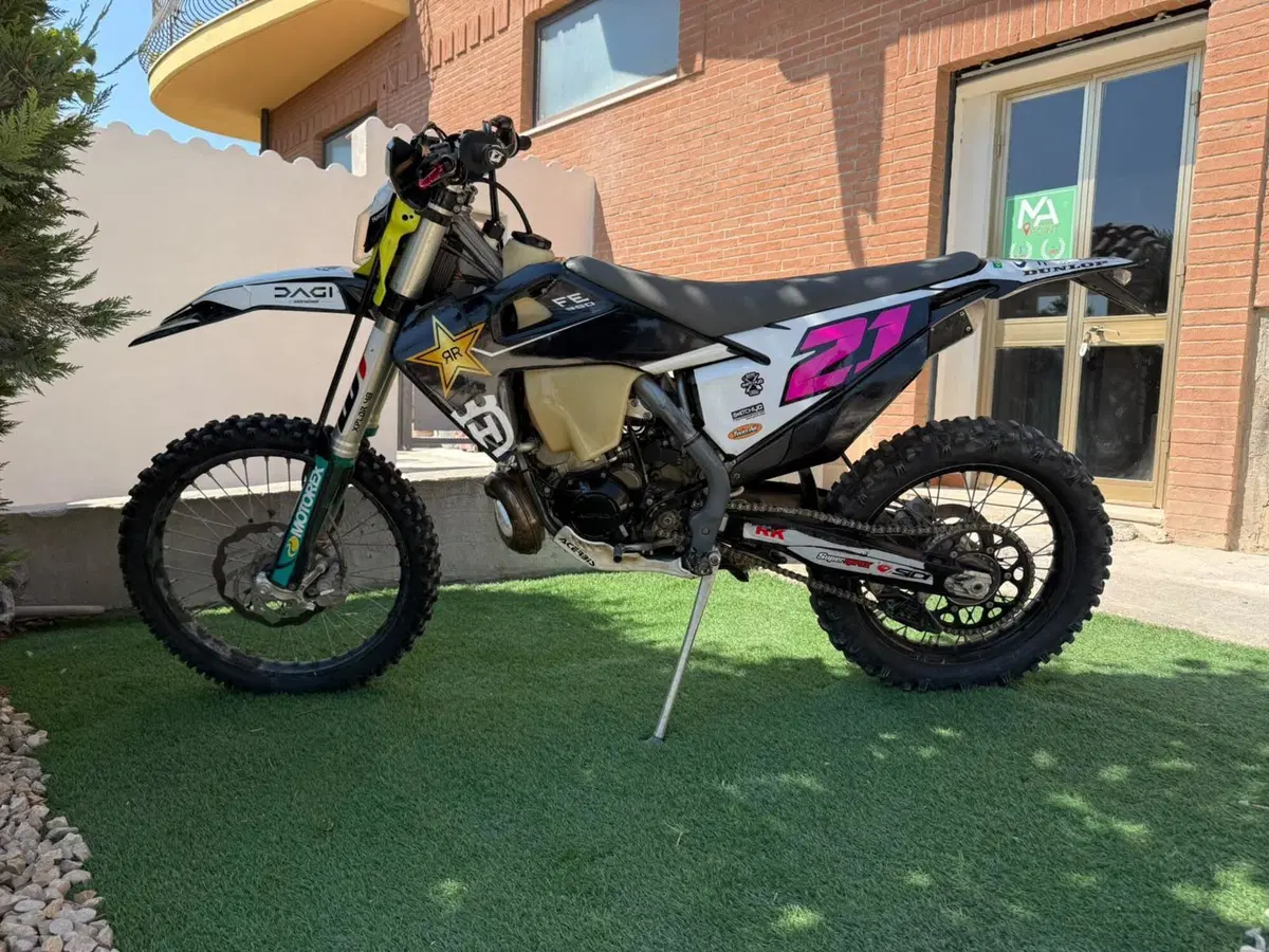 Husqvarna TE 300i (2022) (7)