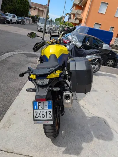 Suzuki V-Strom 800DE (2023 - 24) usata