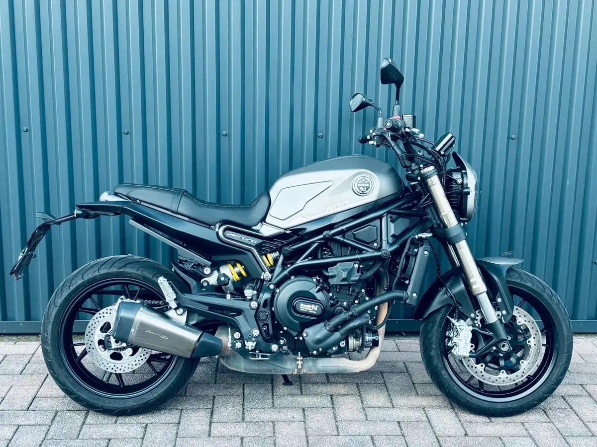 Benelli Leoncino 800 (2022 - 26)