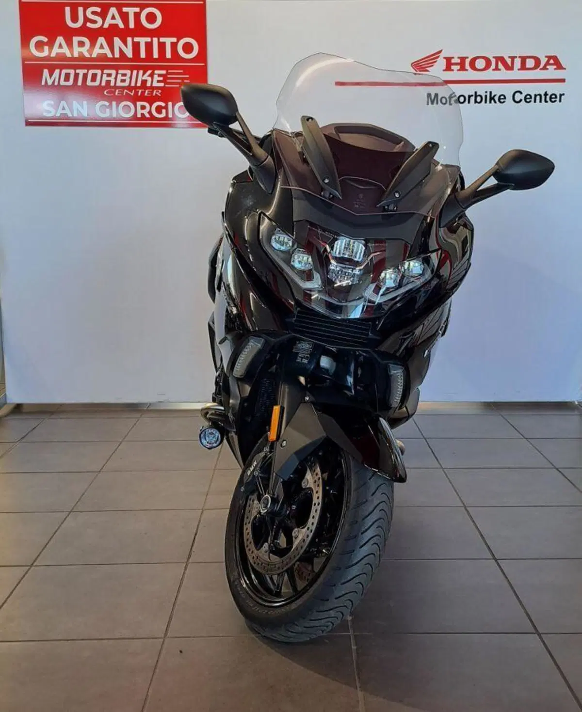 Bmw K 1600 GT (2022 - 27) (2)