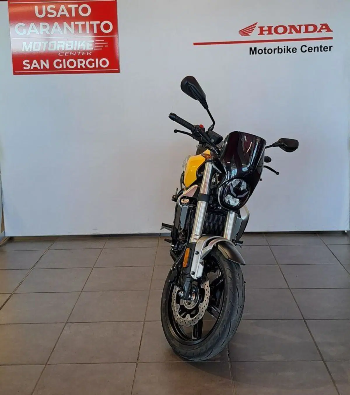 Voge Trofeo 500AC (2022 - 26) (2)