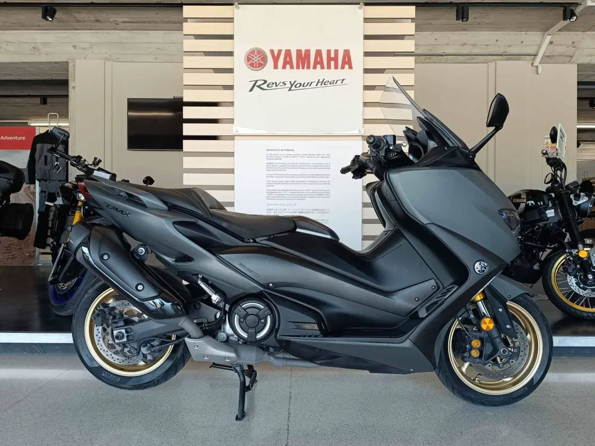 Yamaha T-Max 560 Tech Max (2020)