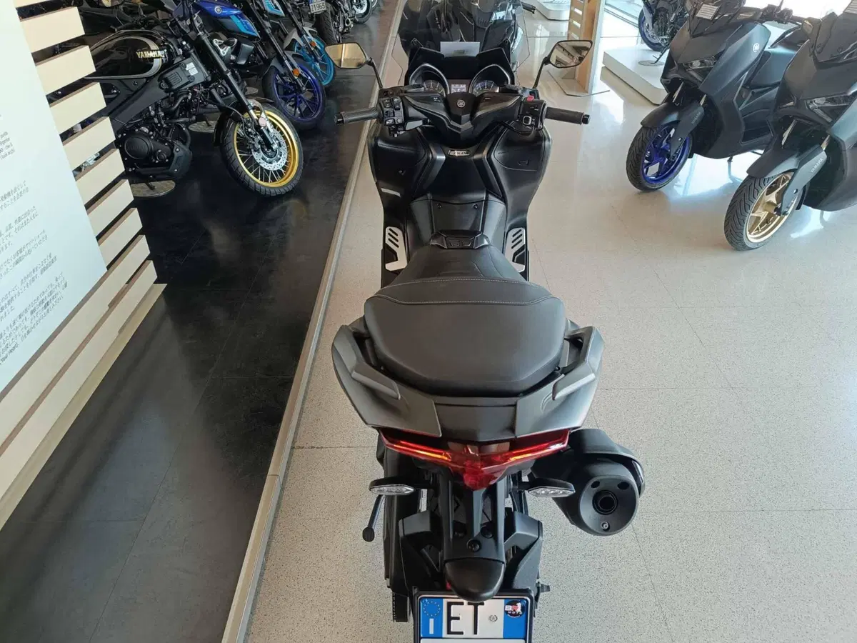 Yamaha T-Max 560 Tech Max (2020) (3)