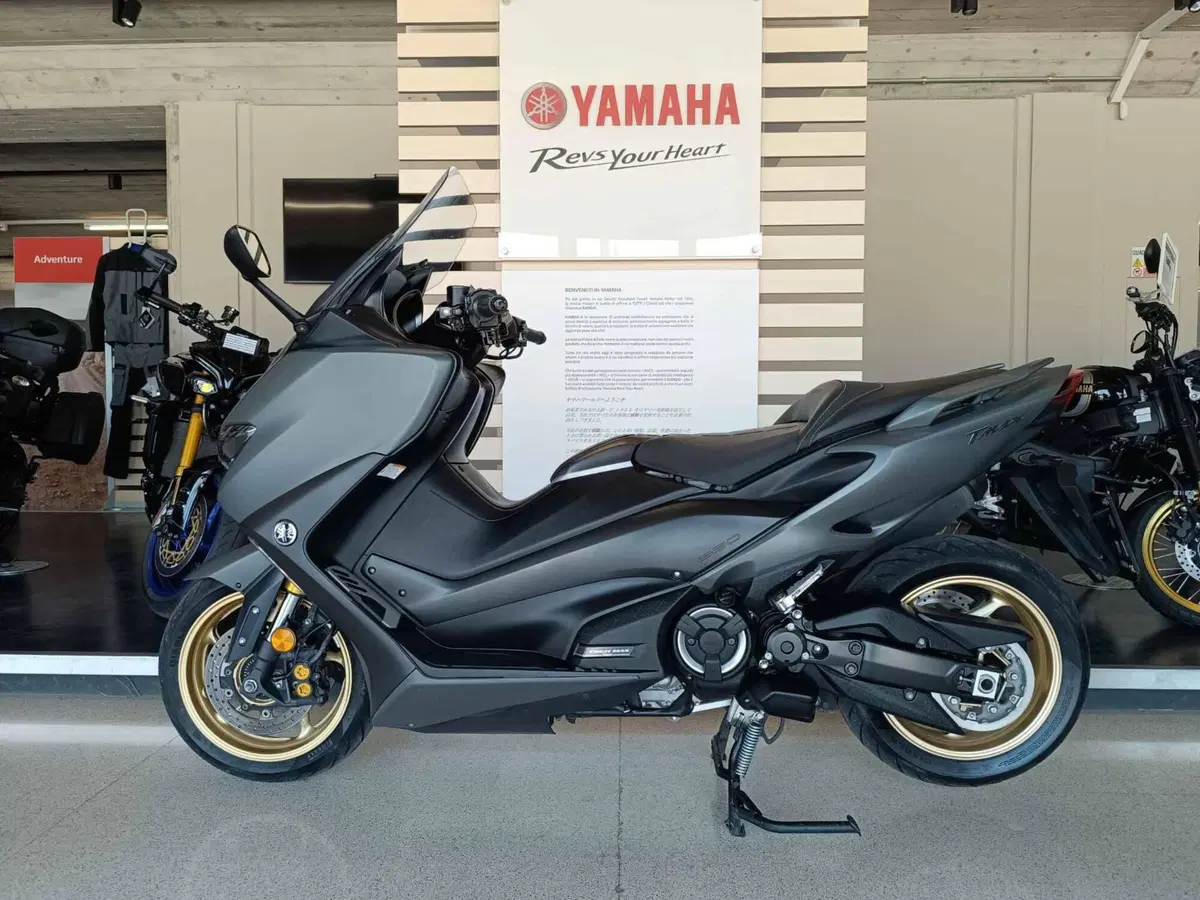 Yamaha T-Max 560 Tech Max (2020) (5)