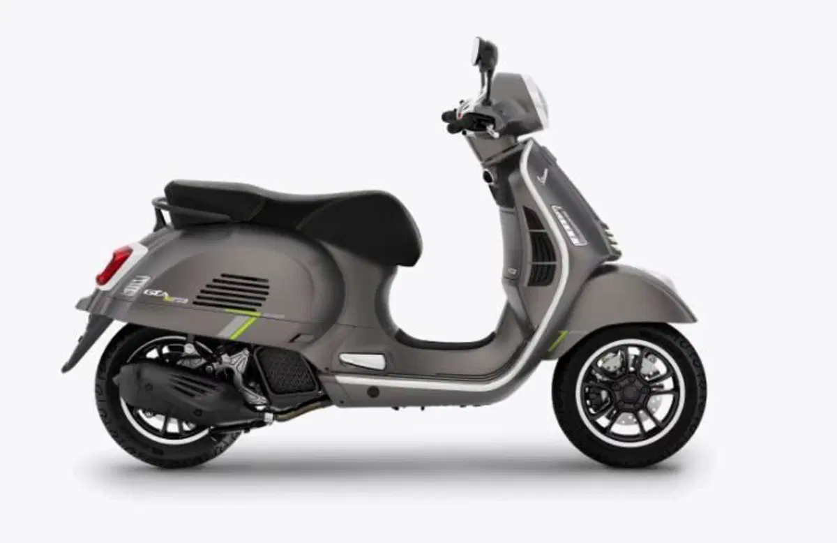 Vespa GTS 125 Supertech (2025 - 26) (2)