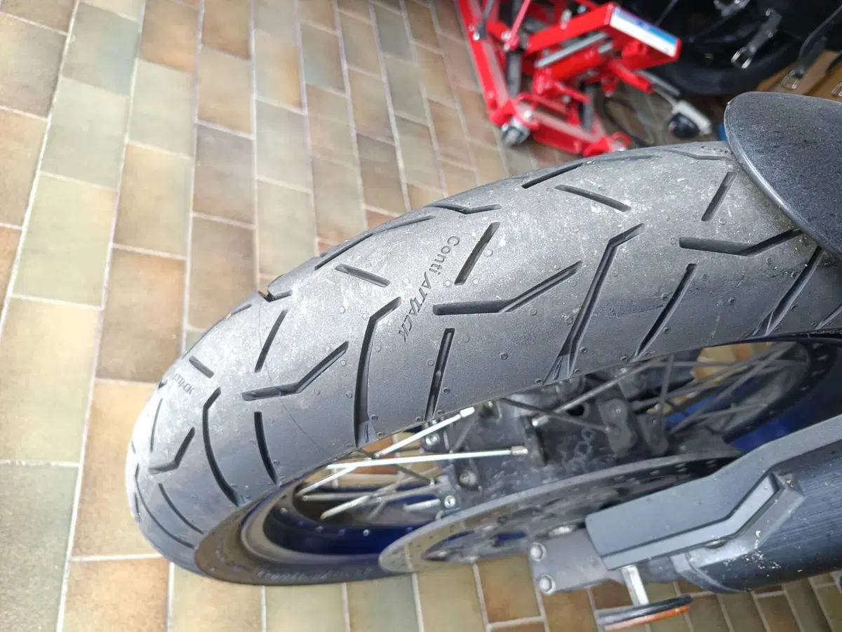 Suzuki V-Strom 1050XT Pro (2020 - 23) (4)