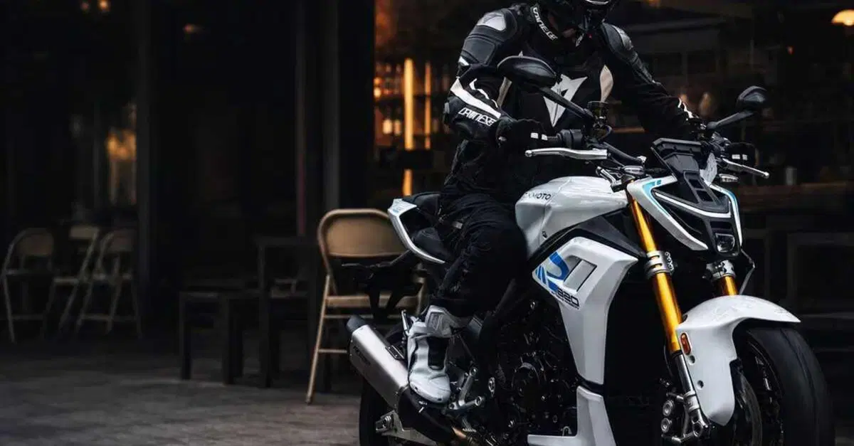 ZXMoto 820R: ecco la nuda che far&agrave; tremare il mercato
