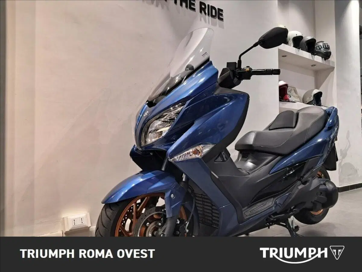 Suzuki Burgman 400 (2025 - 26) (3)