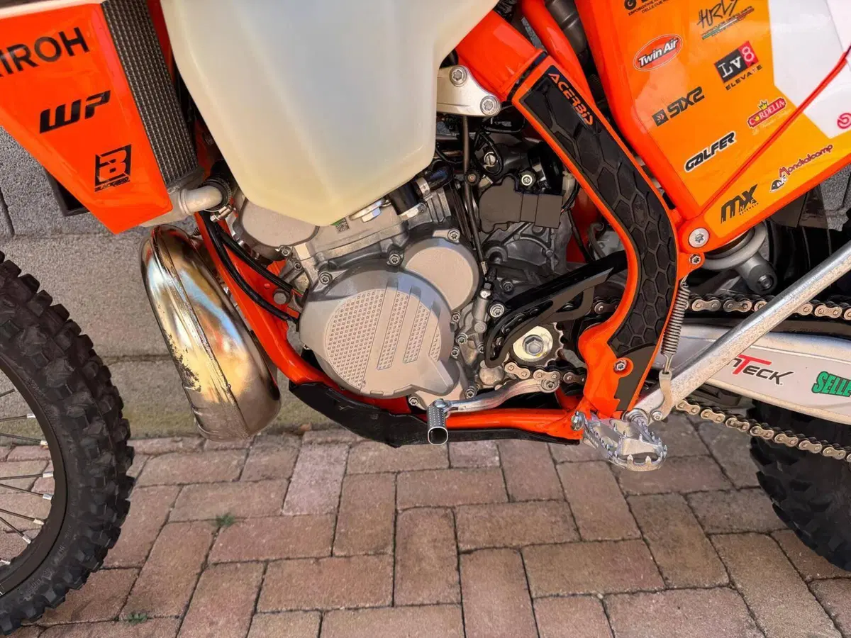 KTM 250 EXC TPI (2023) (4)