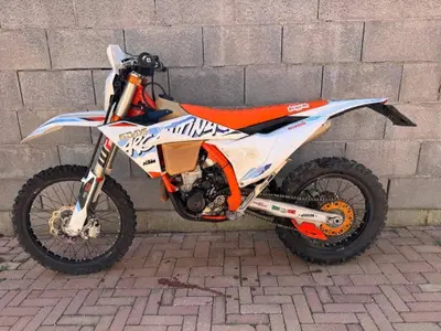 KTM 350 EXC-F Six Days (2024) usata