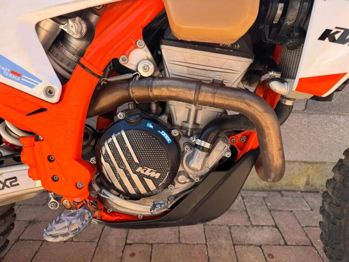KTM 350 EXC-F Six Days (2024) (4)