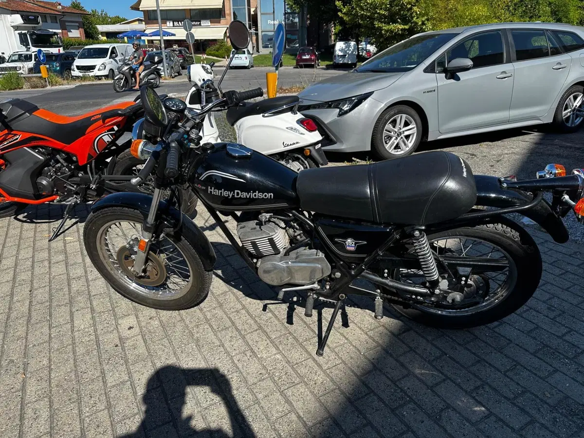 Aermacchi Harley-Davidson SST 250 (3)