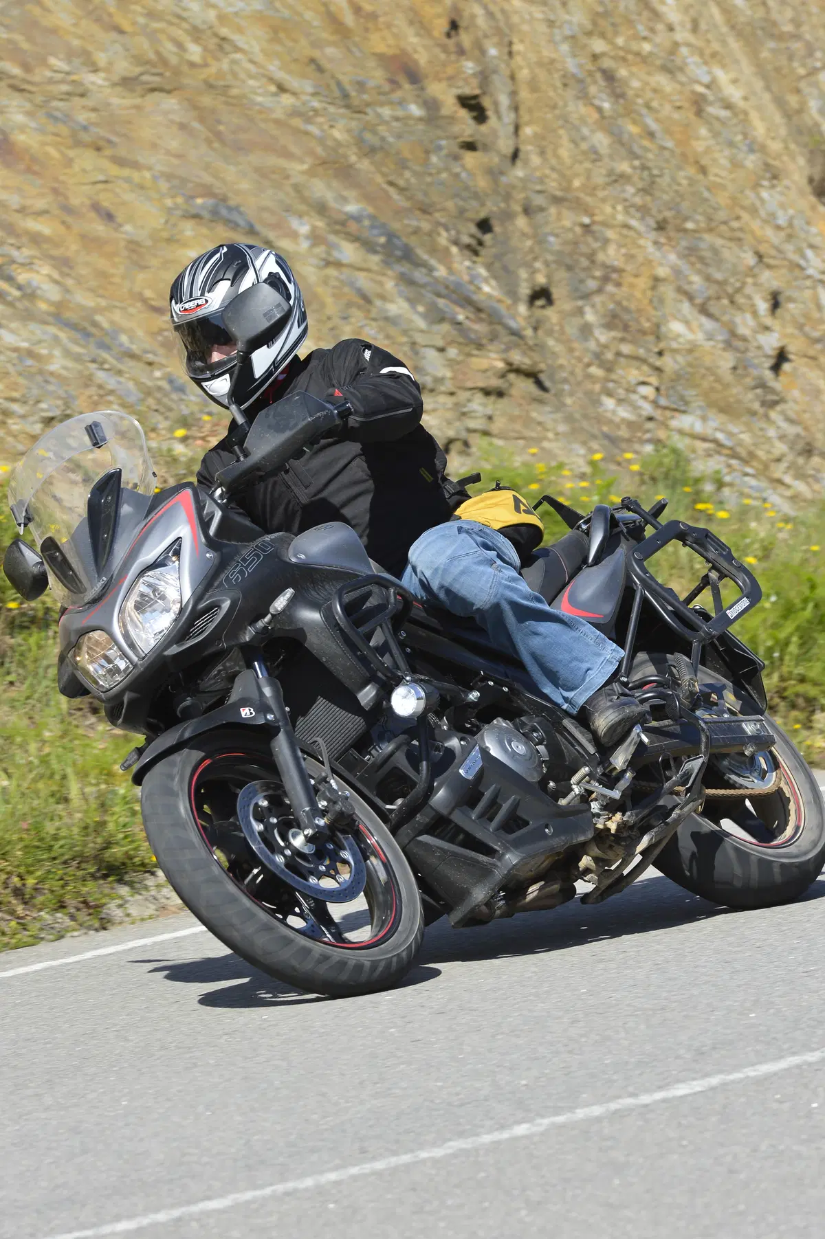 Bridgestone Battlax Adventure A40 (11)